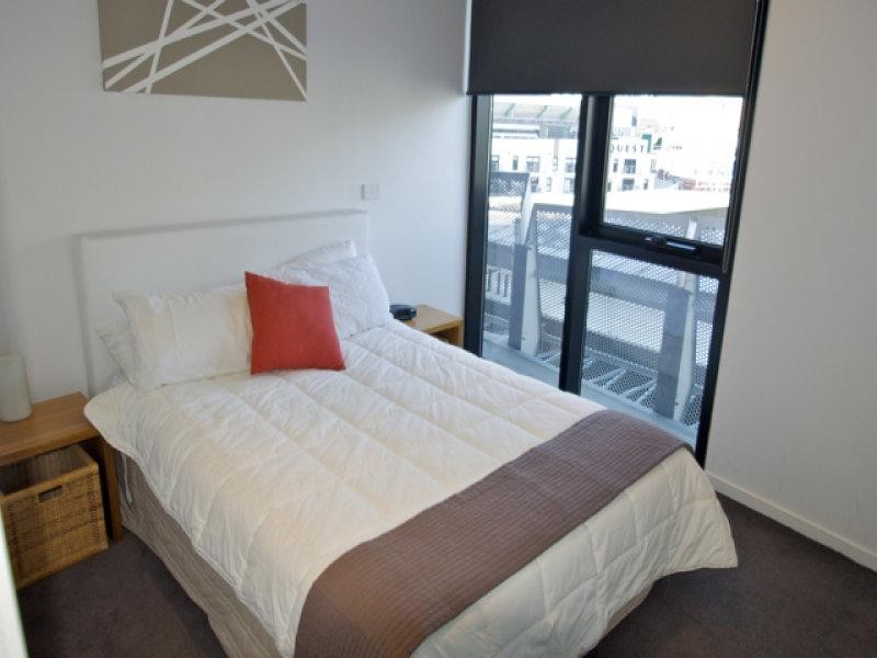 707/18 Waterview Walk, Docklands VIC 3008