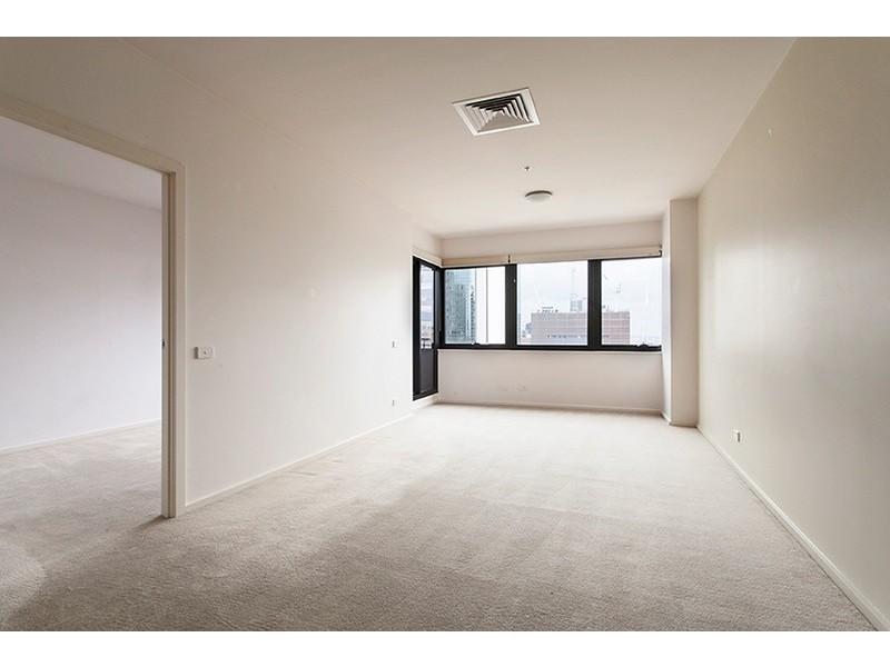 2013/250 Elizabeth Street, Melbourne VIC 3000