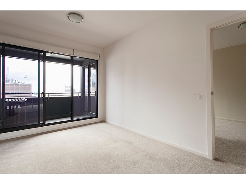 2013/250 Elizabeth Street, Melbourne VIC 3000