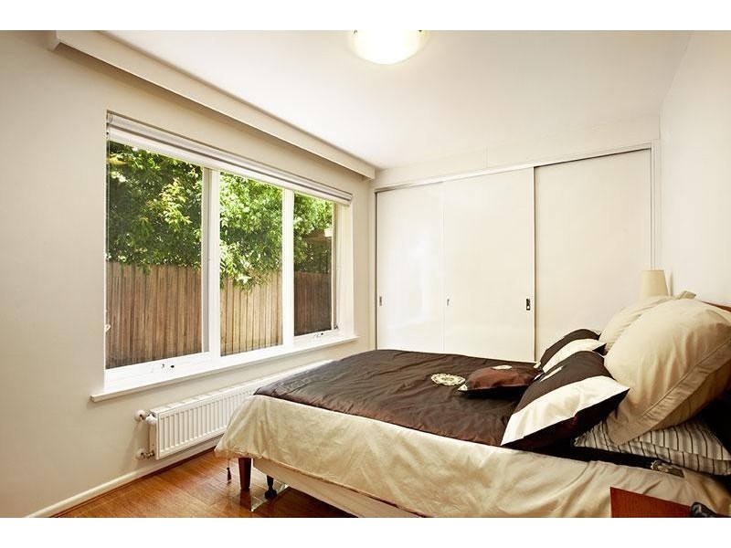 14 Westbury Street, St Kilda East VIC 3183