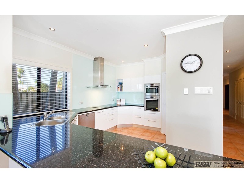 27  Masthead Quay, Noosa Heads QLD 4567