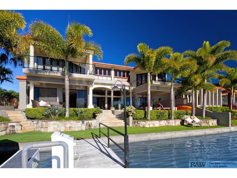27 Masthead Quay, Noosa Waters QLD 4566