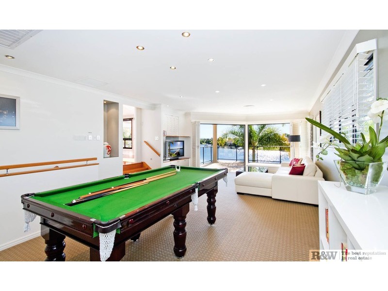 27 Masthead Quay, Noosa Waters QLD 4566