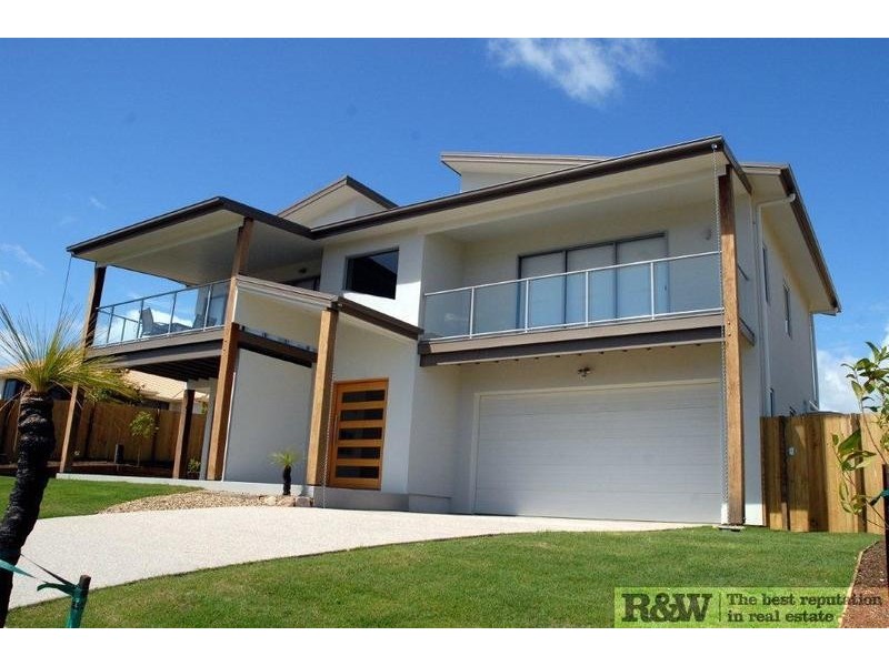 8 Pennant Court, Peregian Springs QLD 4573