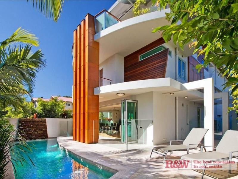 1/20 Asoon Noosa, James Street, Noosaville QLD 4566