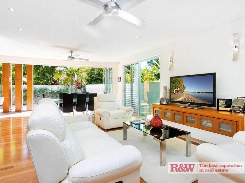 1/20 Asoon Noosa, James Street, Noosaville QLD 4566