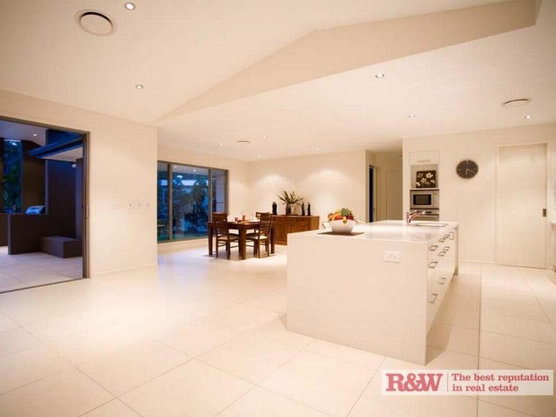 25 Aspera Place, Noosaville QLD 4566