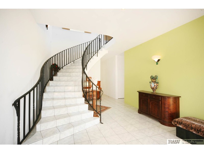40 Wavecrest Drive, Castaways Beach QLD 4567