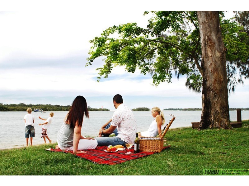 21/273 ‘Outrigger’ Gympie Terrace, Noosaville QLD 4566