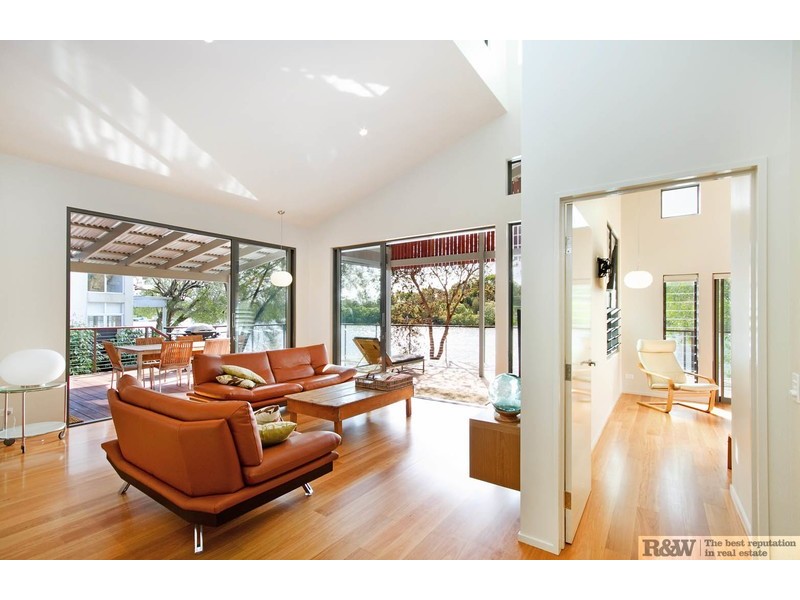 37 Wyuna Drive, Noosa Heads QLD 4567