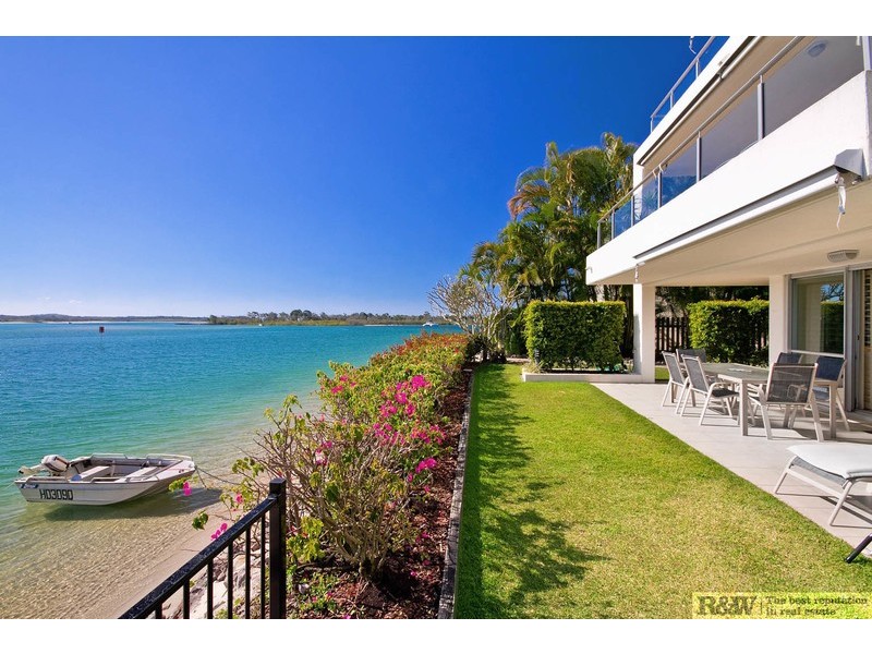 6/8 ‘Las Rias’ Quamby Place, Noosa Heads QLD 4567