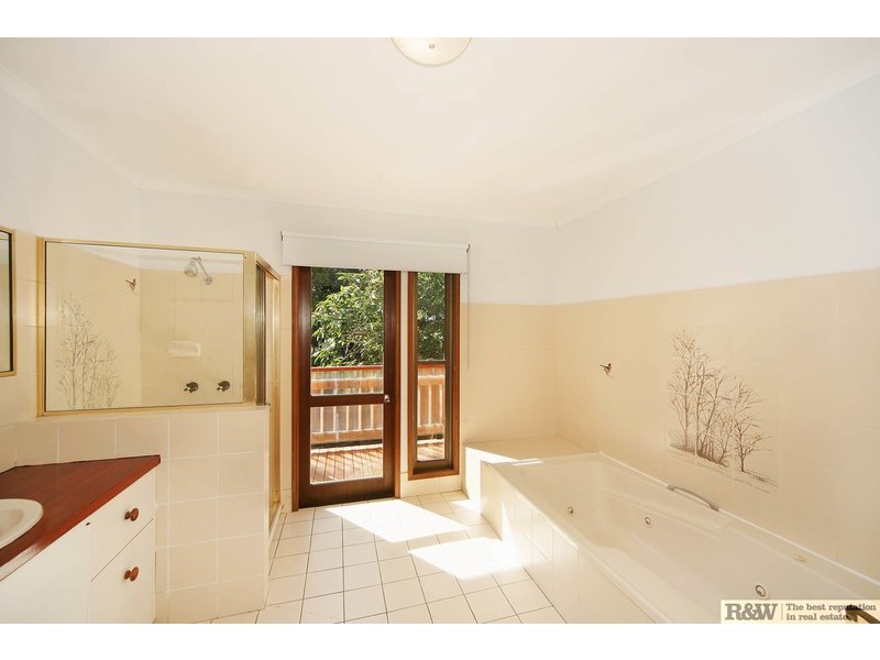 16 Banksia Avenue, Noosa Heads QLD 4567