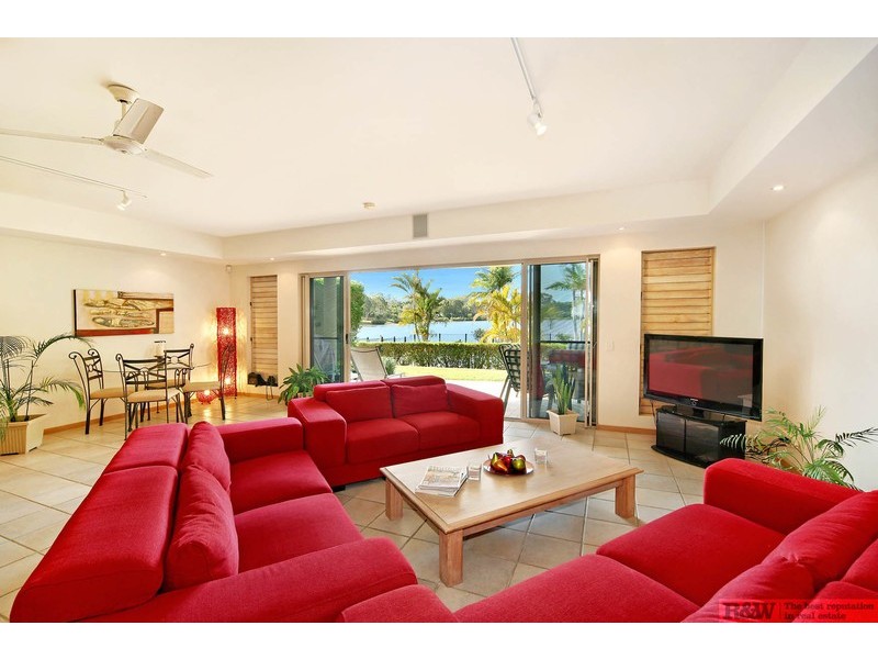 8 ‘Noosa River Quays’ 2-10 Blakesley Street, Tewantin QLD 4565