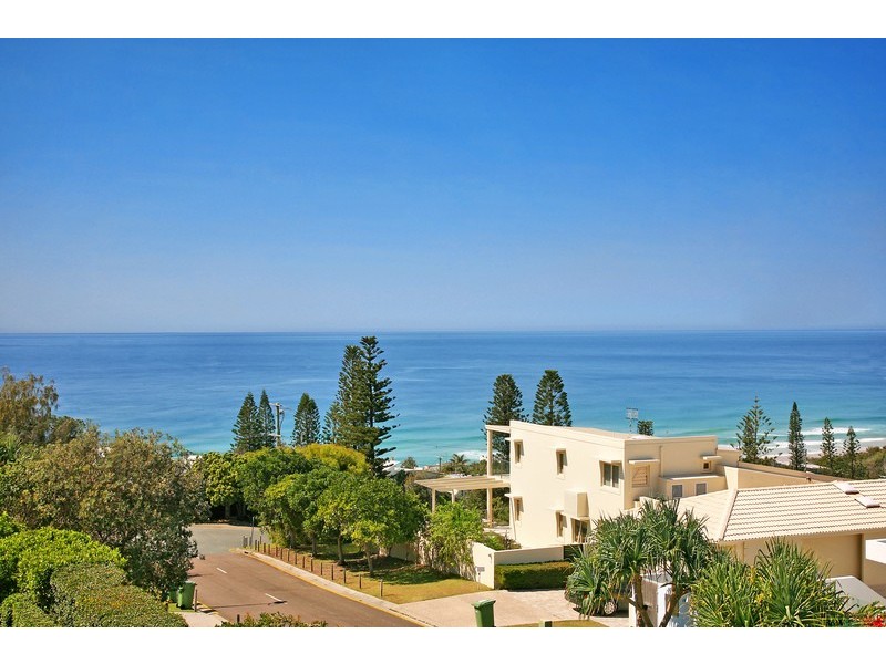 6 Kiamba Court, Sunshine Beach QLD 4567