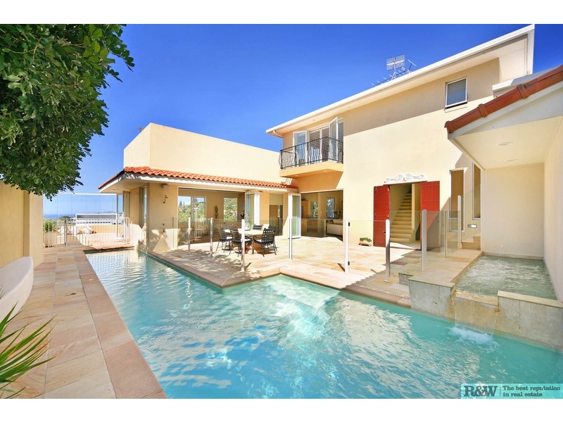 6 Kiamba Court, Sunshine Beach QLD 4567