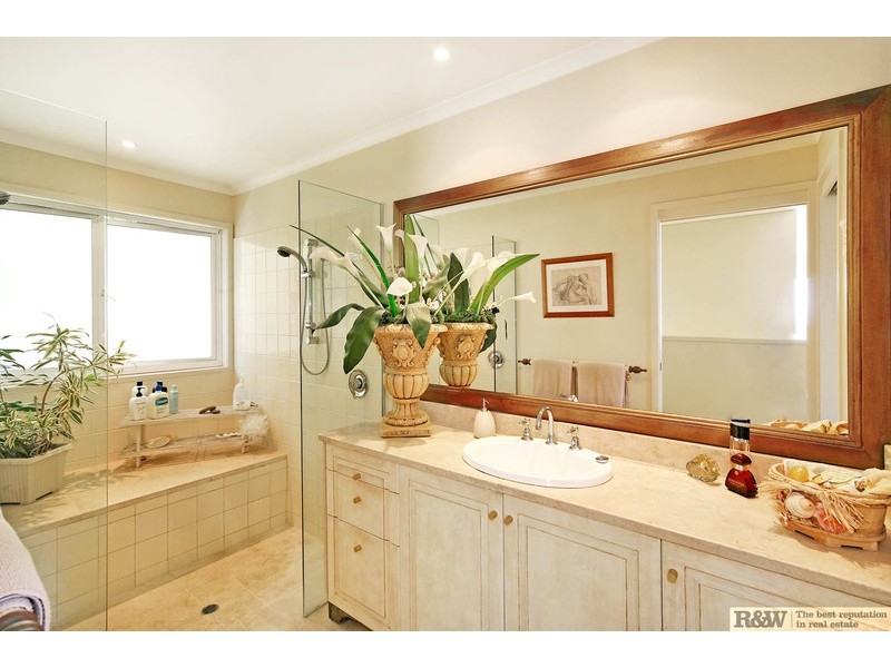 6 Kiamba Court, Sunshine Beach QLD 4567