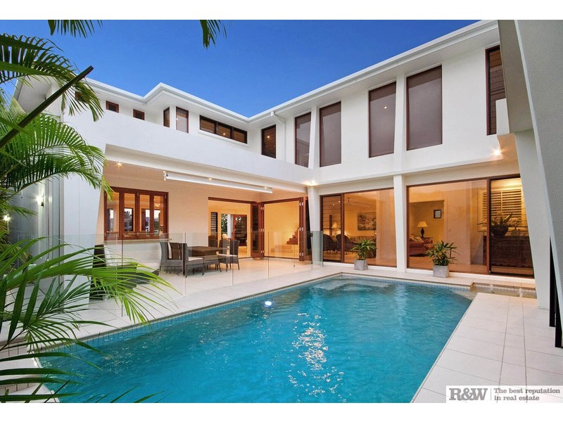 16 The Promontory, Noosa Waters QLD 4566