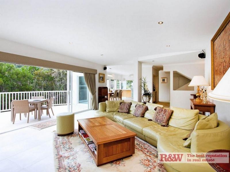 28 Angler Street, Noosa Heads QLD 4567