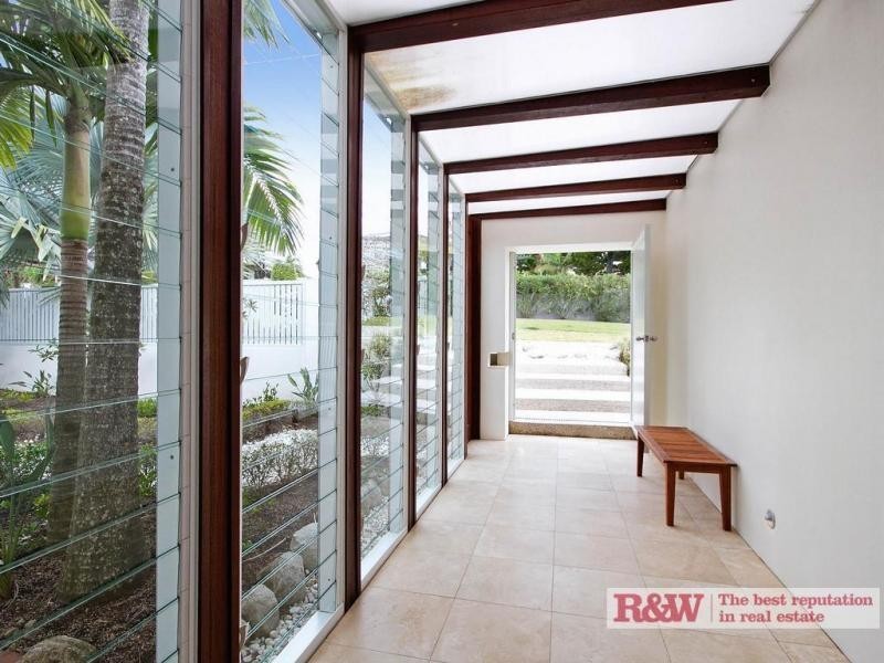 28 Angler Street, Noosa Heads QLD 4567