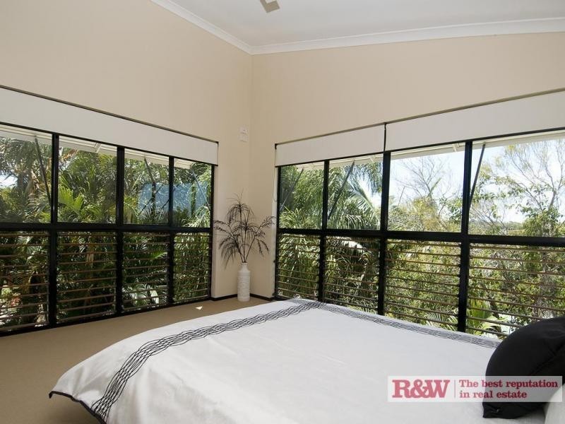 6 Mirrabook Court, Noosa Heads QLD 4567