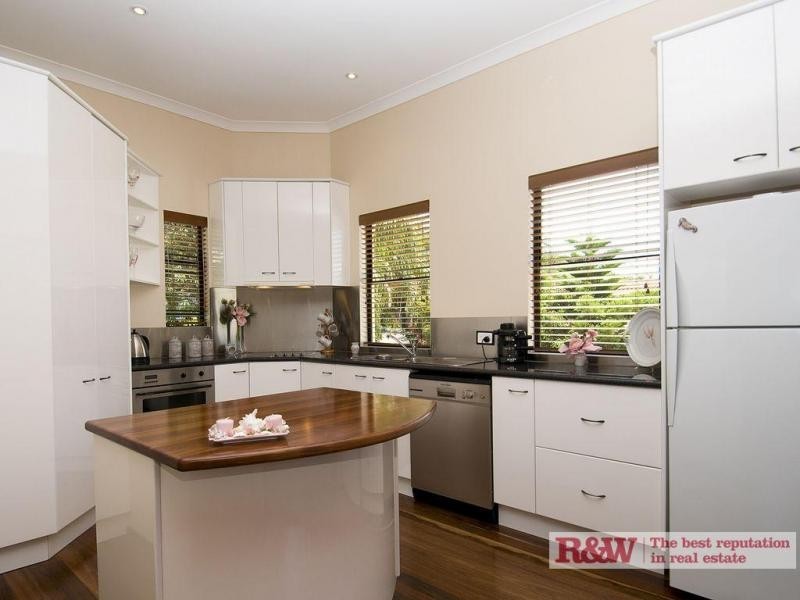 6 Mirrabook Court, Noosa Heads QLD 4567