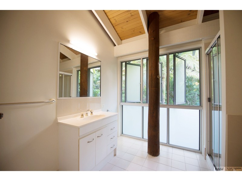 24 Seaview Terrace, Sunshine Beach QLD 4567