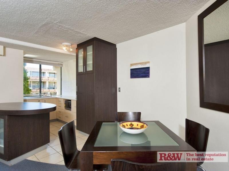 208/209/6 ‘Hotel Laguna’ Hastings Street, Noosa Heads QLD 4567