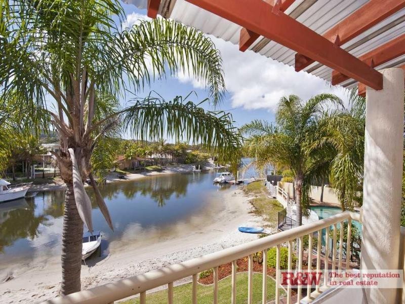 8/89 St Tropez , Noosa Parade, Noosa Heads QLD 4567