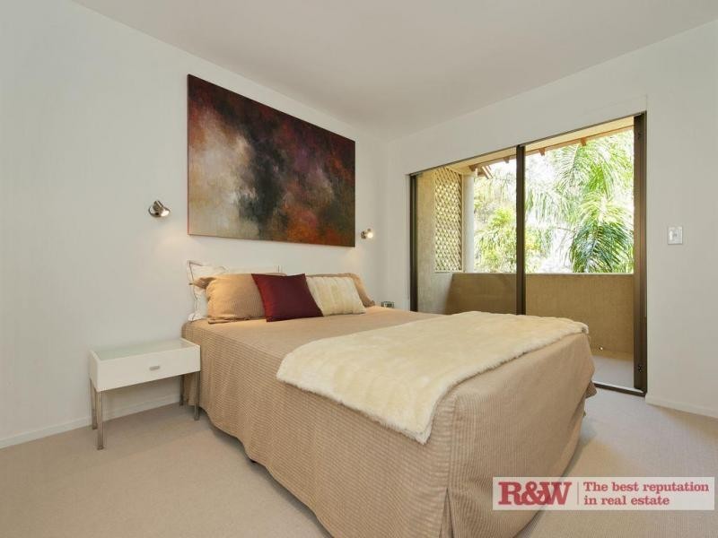 8/89 St Tropez , Noosa Parade, Noosa Heads QLD 4567