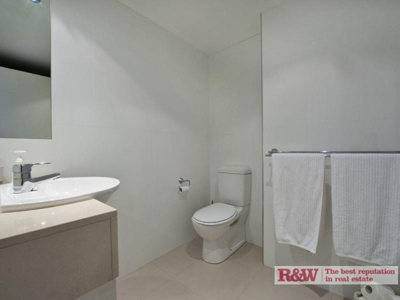 8/89 St Tropez , Noosa Parade, Noosa Heads QLD 4567