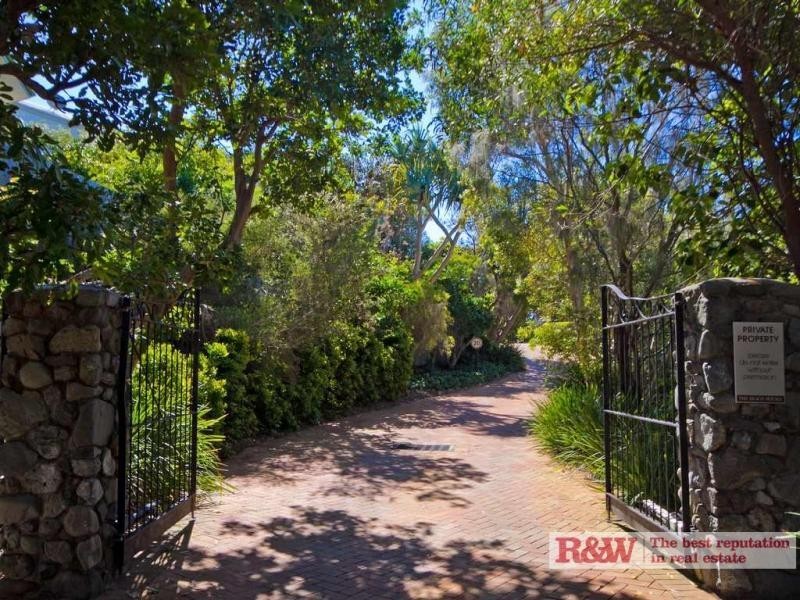 27 ‘The Beach Houses’ Ross Crescent, Sunshine Beach QLD 4567