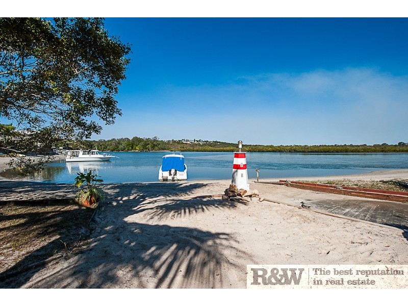 9 Dolphin Crescent, Noosa Heads QLD 4567