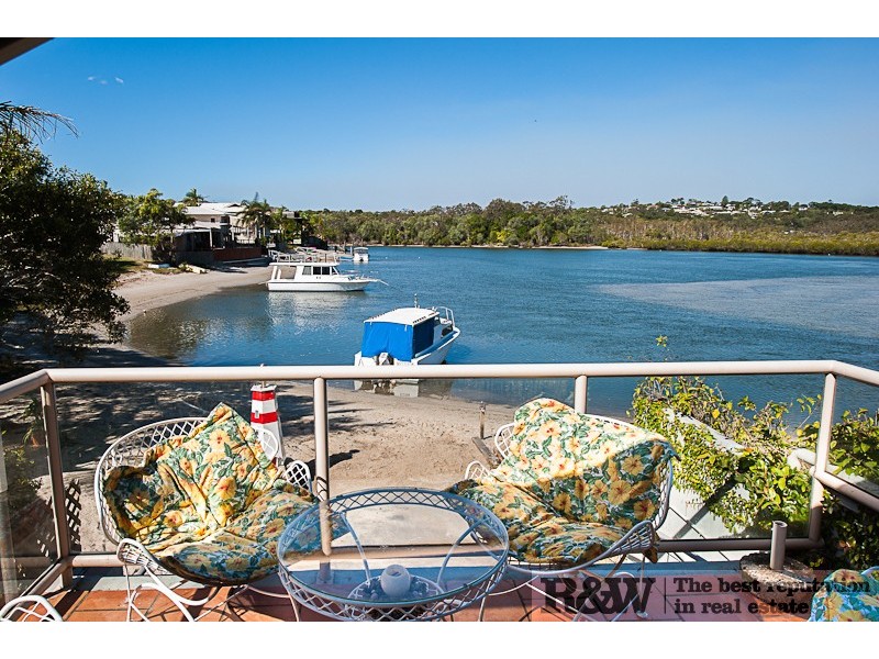 9 Dolphin Crescent, Noosa Heads QLD 4567