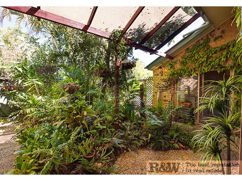 9 Dolphin Crescent, Noosa Heads QLD 4567