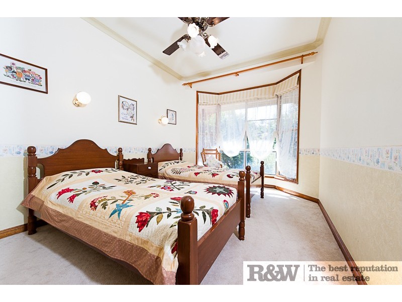 9 Dolphin Crescent, Noosa Heads QLD 4567