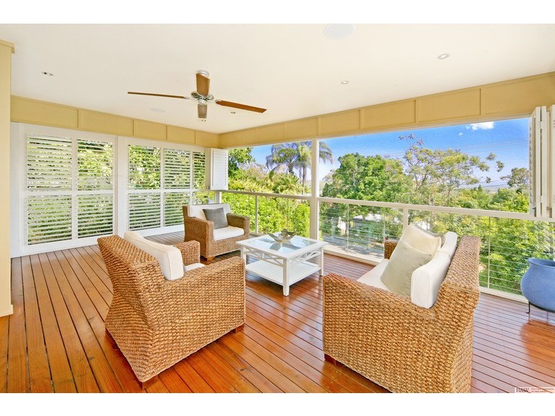 11 Nairana Rest, Noosa Heads QLD 4567