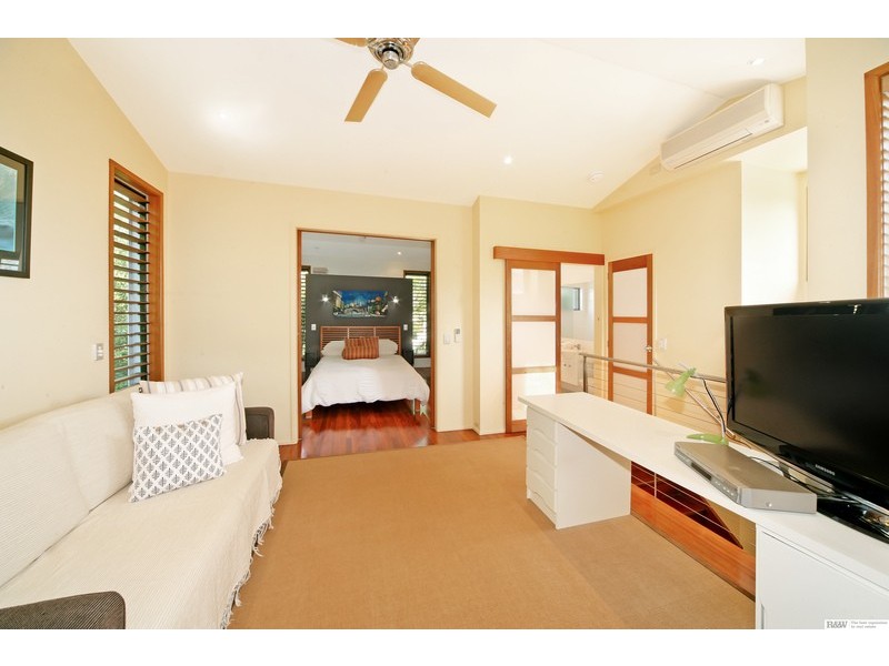 11 Nairana Rest, Noosa Heads QLD 4567