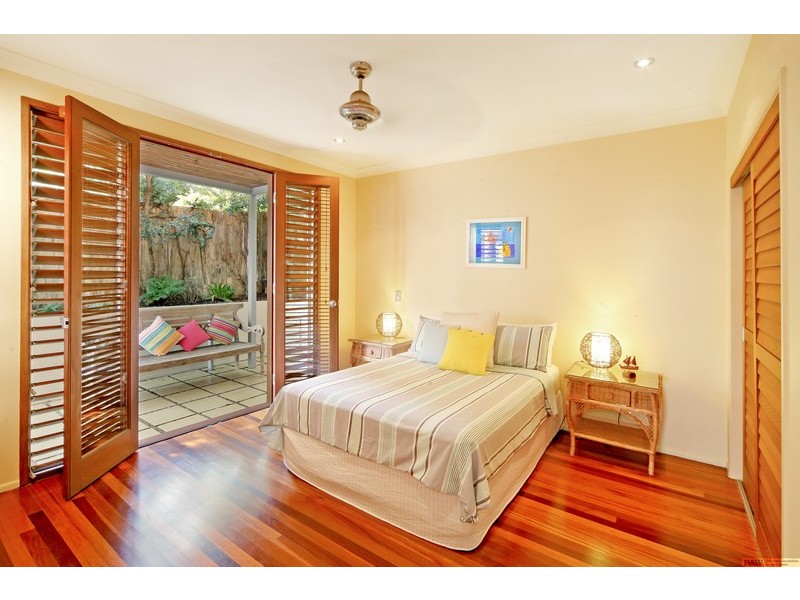 11 Nairana Rest, Noosa Heads QLD 4567