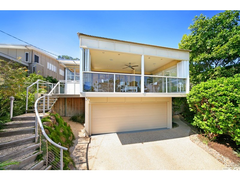 11 Nairana Rest, Noosa Heads QLD 4567