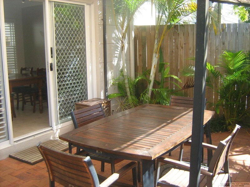 6 Seychelles/5 Barbados Crescent, Noosaville QLD 4566