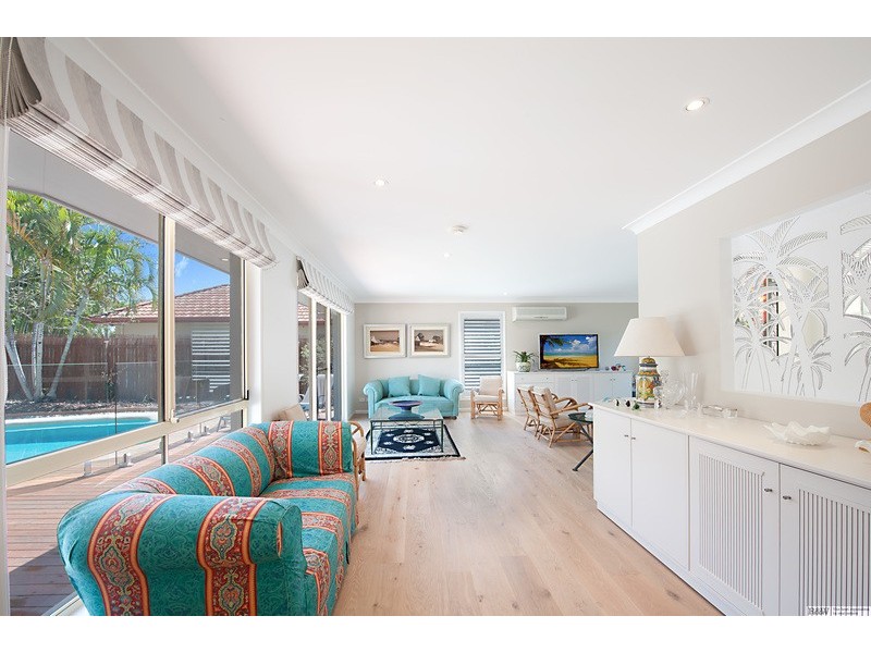 10 Sternlight Street, Noosa Waters QLD 4566