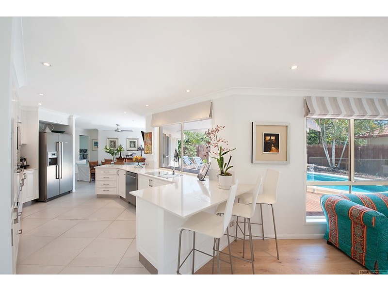 10 Sternlight Street, Noosa Waters QLD 4566