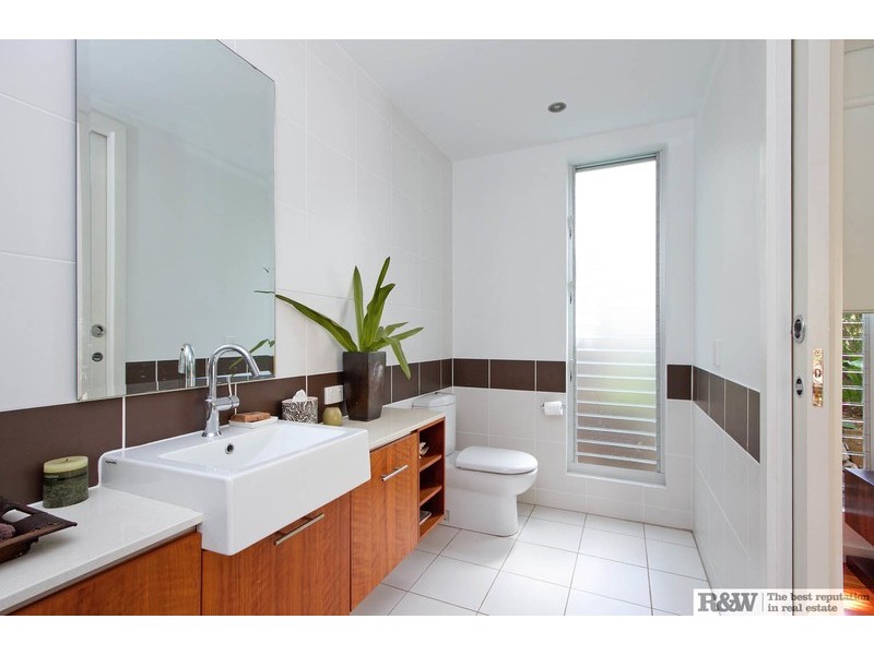 38  Angler Street, Noosa Heads QLD 4567