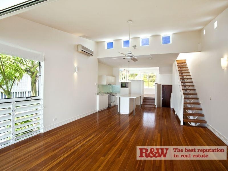 2/18 Stevens Street, Sunshine Beach QLD 4567