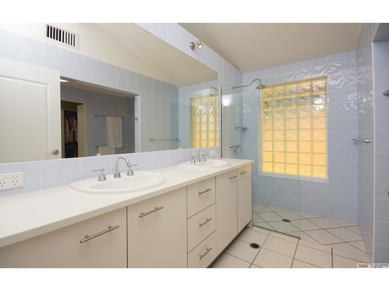 48 Mossman Court, Noosa Heads QLD 4567