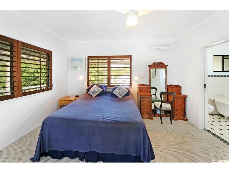 23 Creek Road, Noosaville QLD 4566