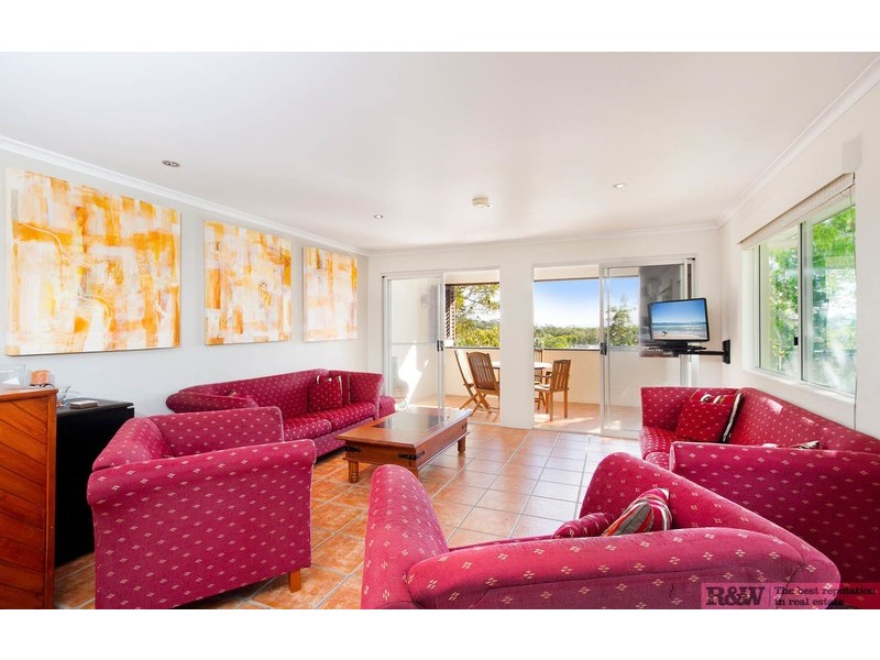 1 ‘Villa Mango’/15 Bottlebrush Avenue, Noosa Heads QLD 4567