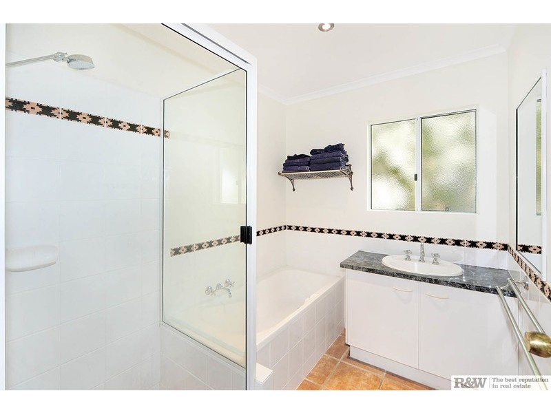 1 ‘Villa Mango’/15 Bottlebrush Avenue, Noosa Heads QLD 4567
