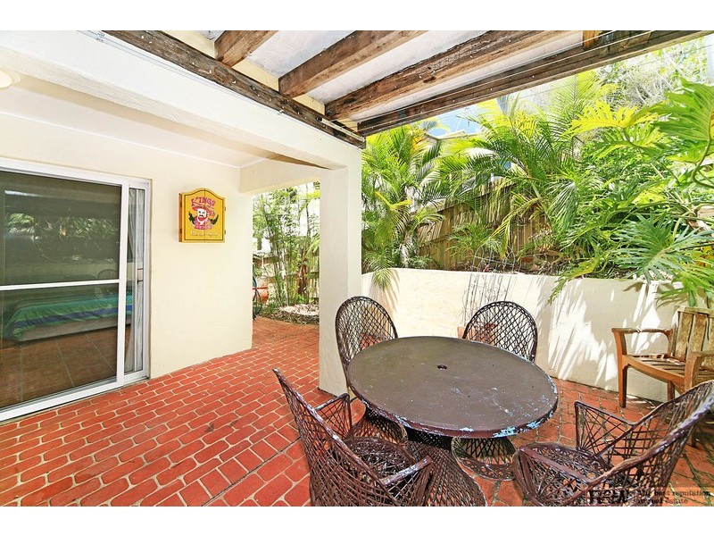 1 ‘Villa Mango’/15 Bottlebrush Avenue, Noosa Heads QLD 4567
