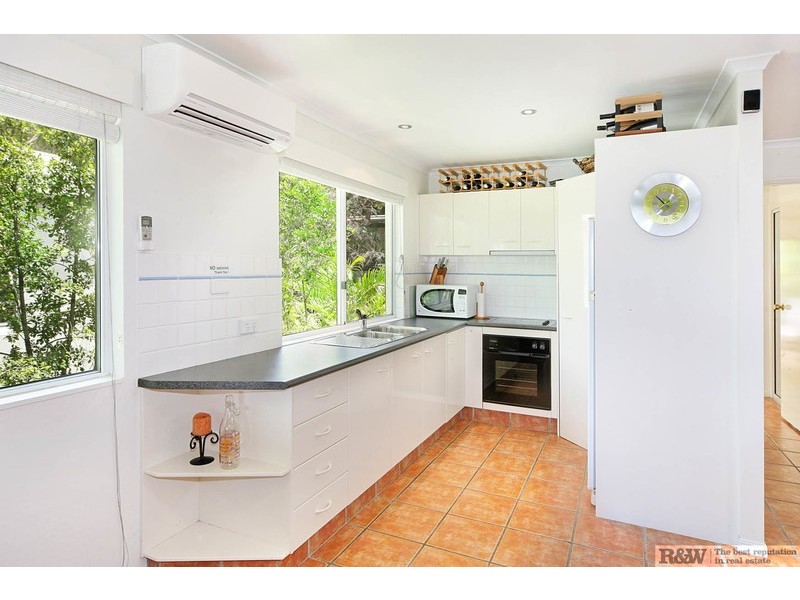 1 ‘Villa Mango’/15 Bottlebrush Avenue, Noosa Heads QLD 4567